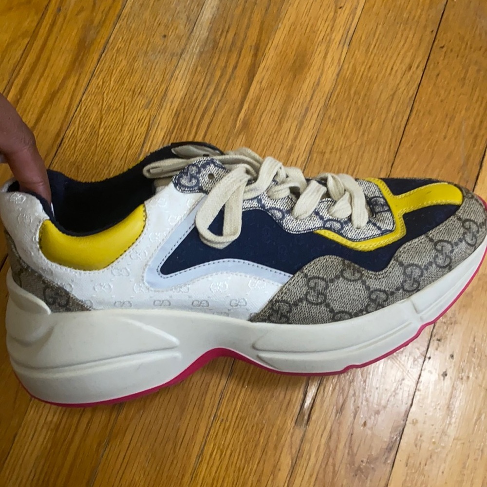 Gucci sneakers